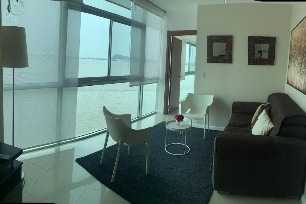 Apartamento Vista Al Rio Puerto Santana Riverfront 1 Guayaquil Exteriér fotografie
